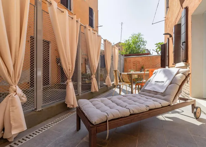 Murano Place - Mistro House