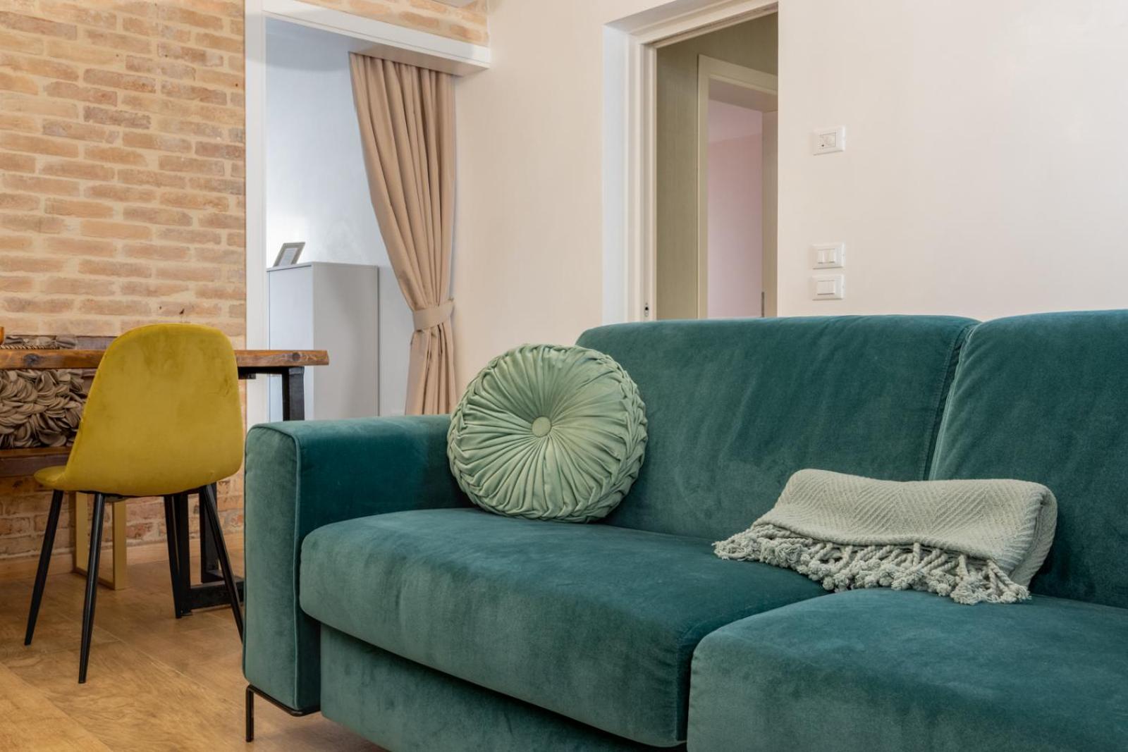 Place - Mistro - 2 Bedrooms Holiday home